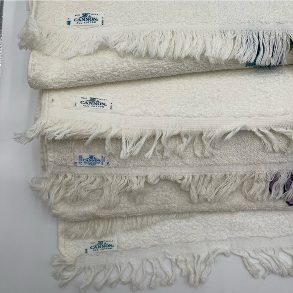 Vintage Cannon Bath Towel Lot 70s Retro Hydrangea Iris Daisy Floral Fringe MCM - Picture 2 of 16